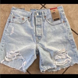 Levi’s 501 denim shorts size 28 NWT
